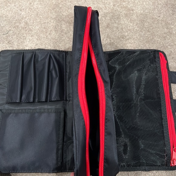 Black and red smashbox cosmetic bag - Picture 3 of 5